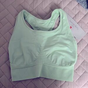 Sport bra green. Size S brand new.